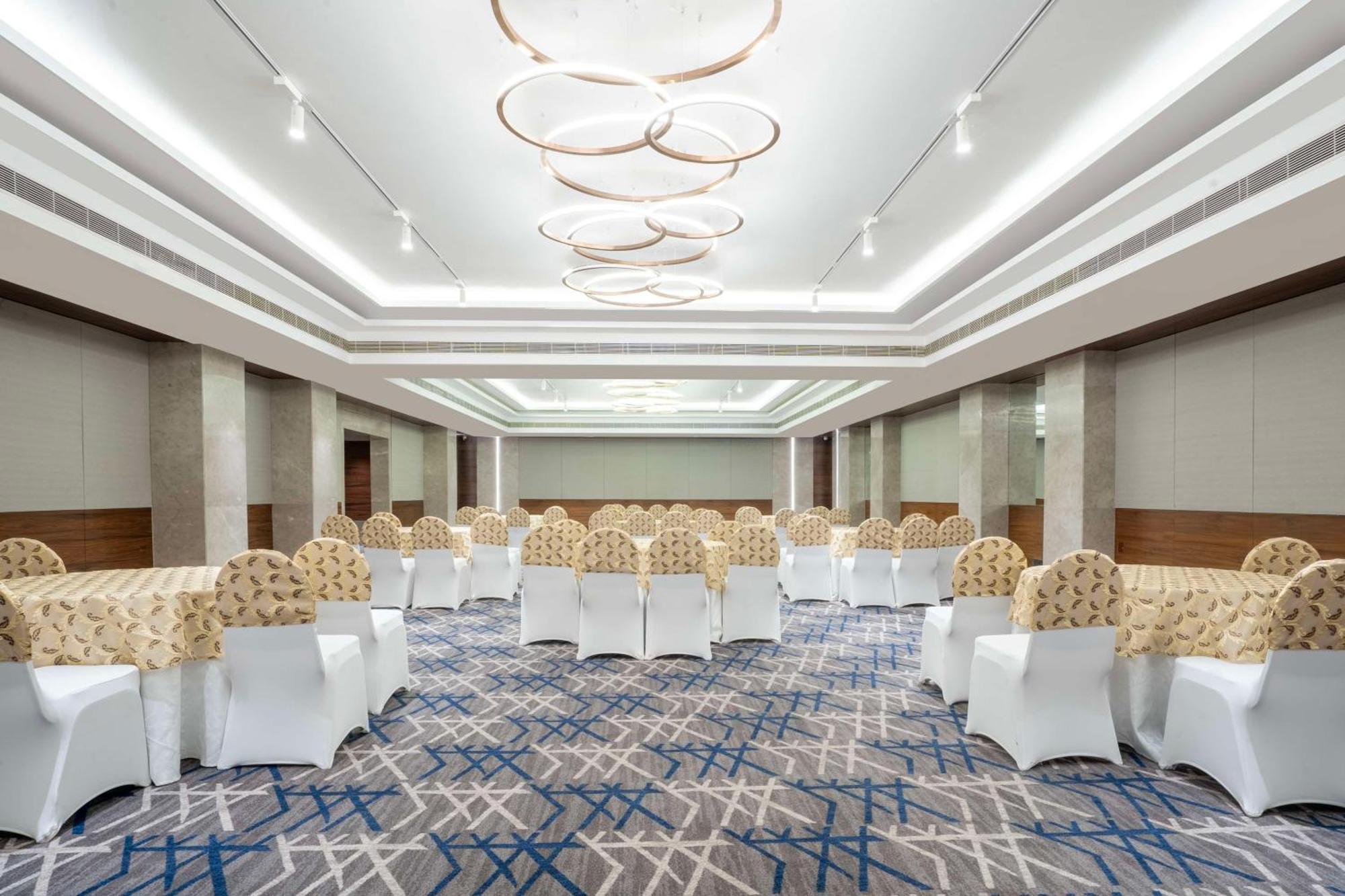 Radisson Hotel Vrindāvan 외부 사진